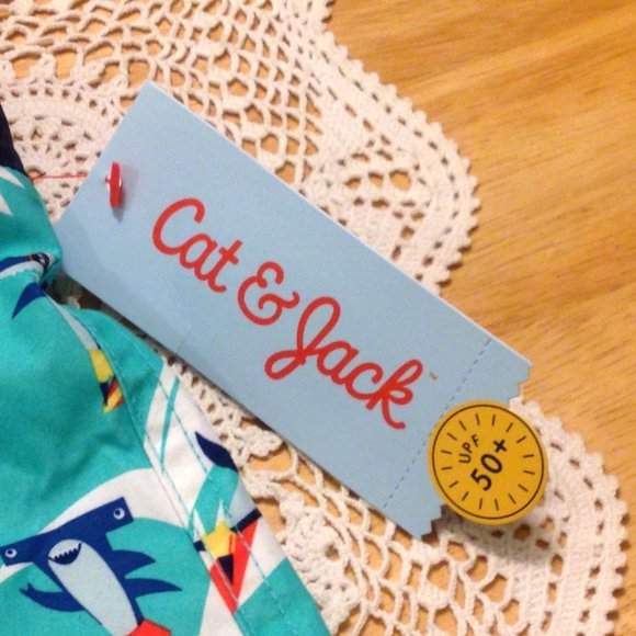 Cat & Jack swim trunks with sharks / fish, NWT, 12 month size - Picture 4 of 6